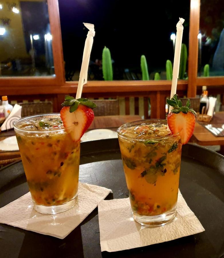 Pousada E Restaurante O Pescador Abraão Eksteriør billede