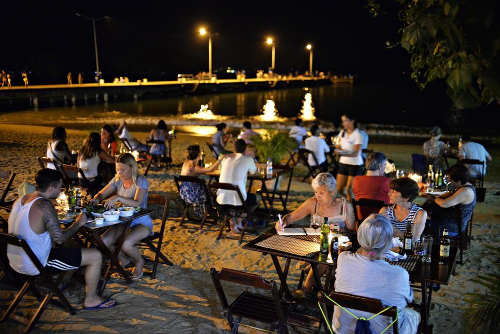 Pousada E Restaurante O Pescador Abraão Eksteriør billede